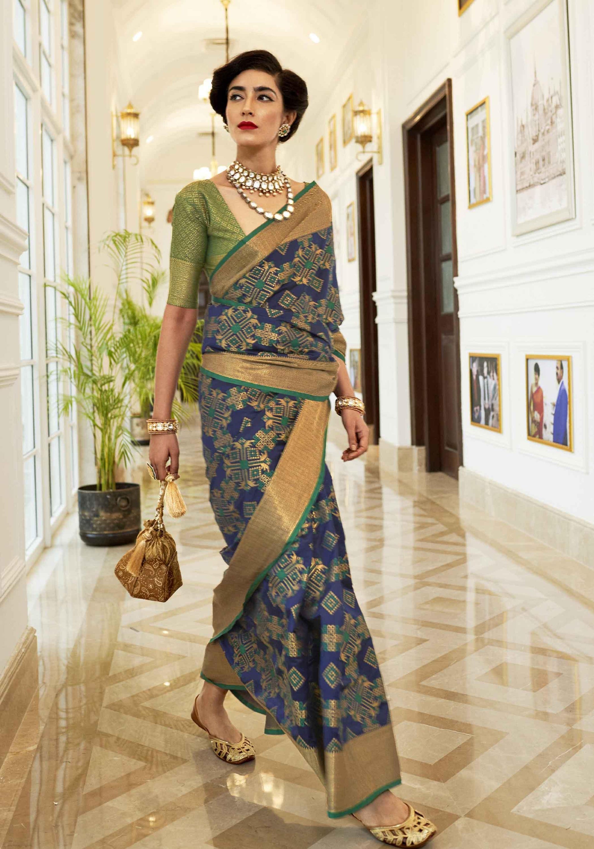 Light Blue Traditional Patola Silk Weaving Saree - Ranjvani
