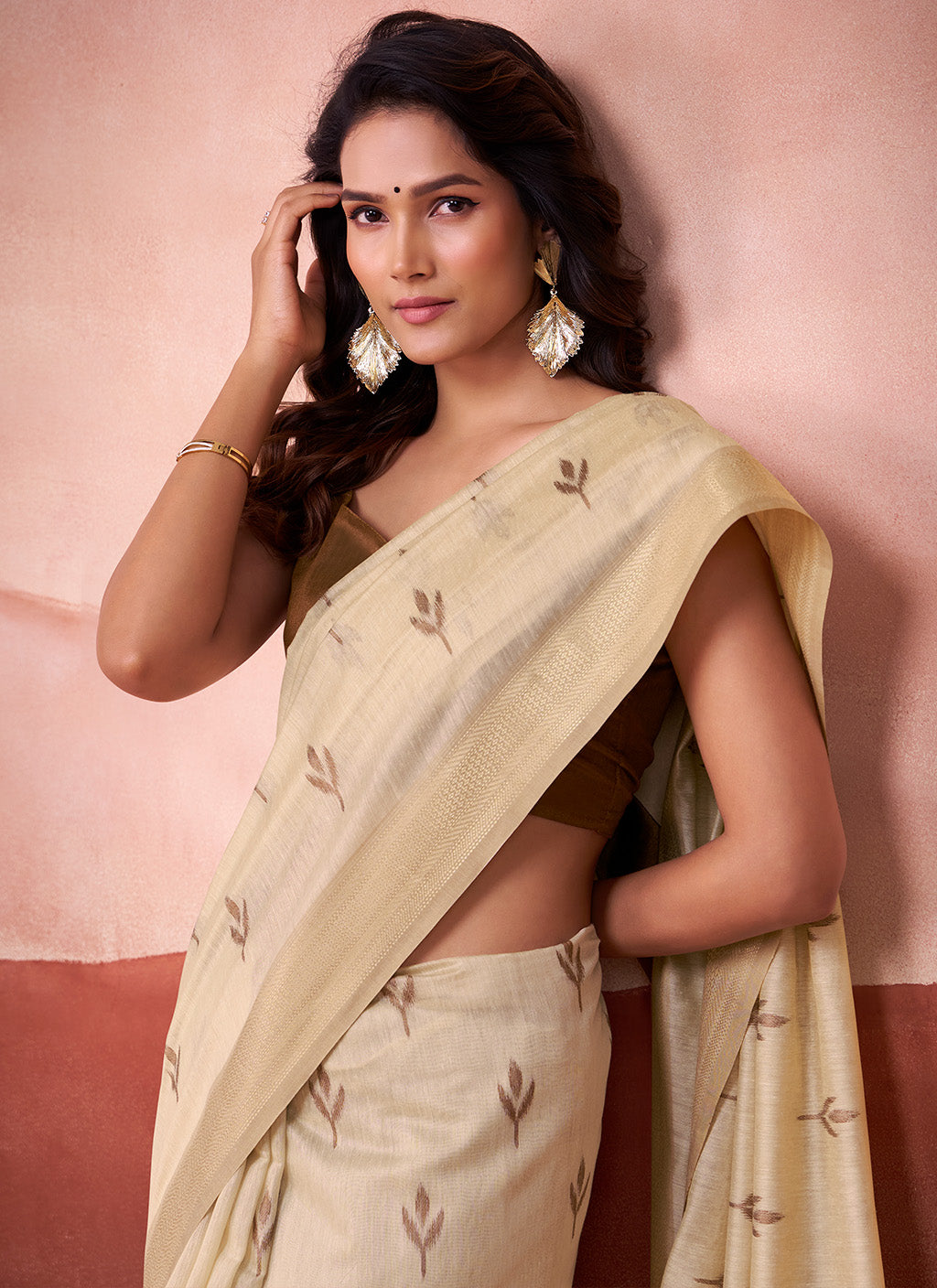 मुगा कॉटन साड़ी