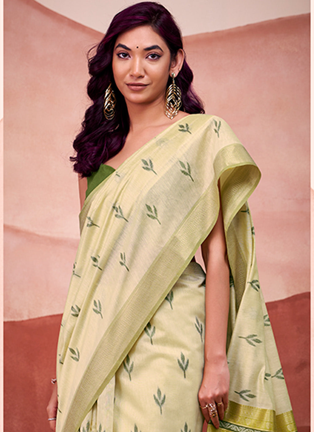 मुगा कॉटन साड़ी