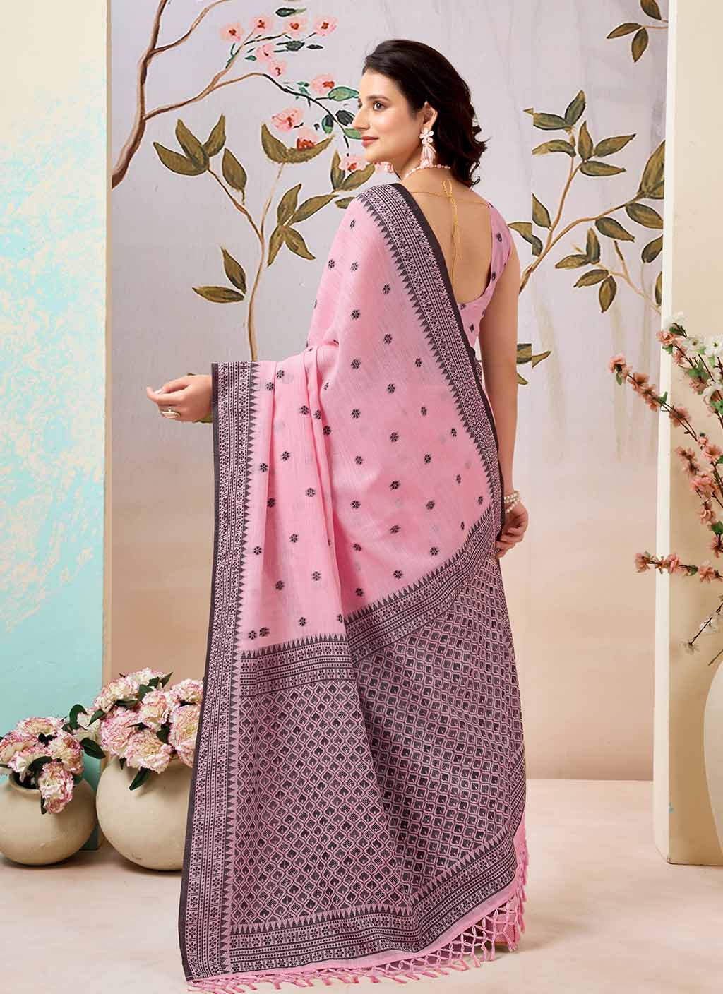 मुगा कॉटन साड़ी