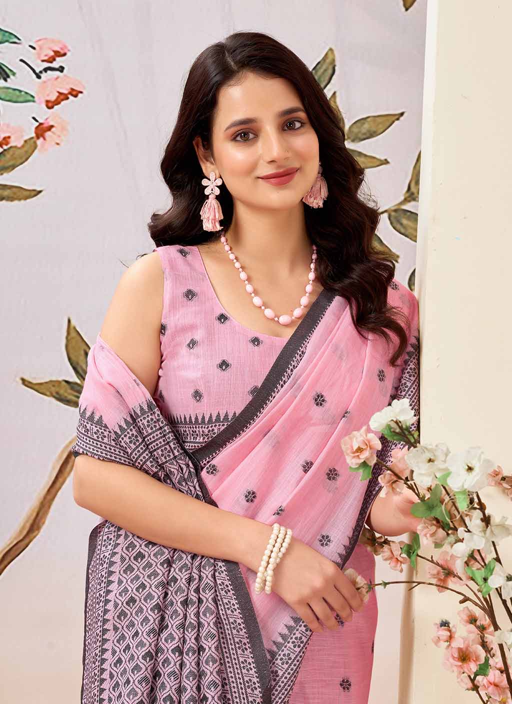 मुगा कॉटन साड़ी