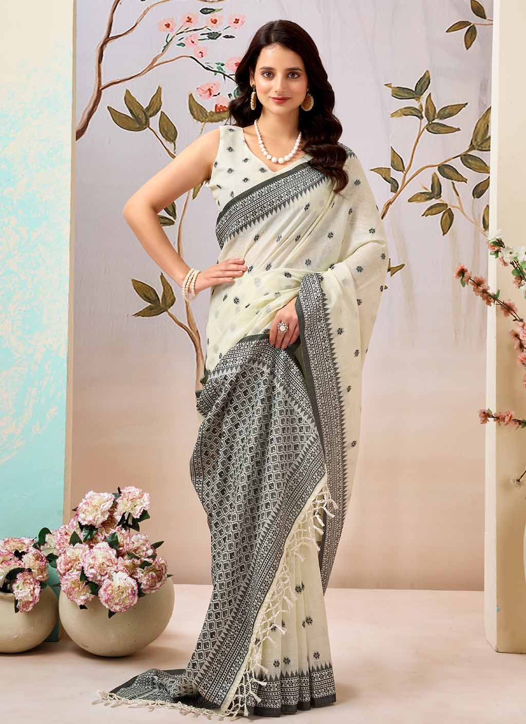 मुगा कॉटन साड़ी