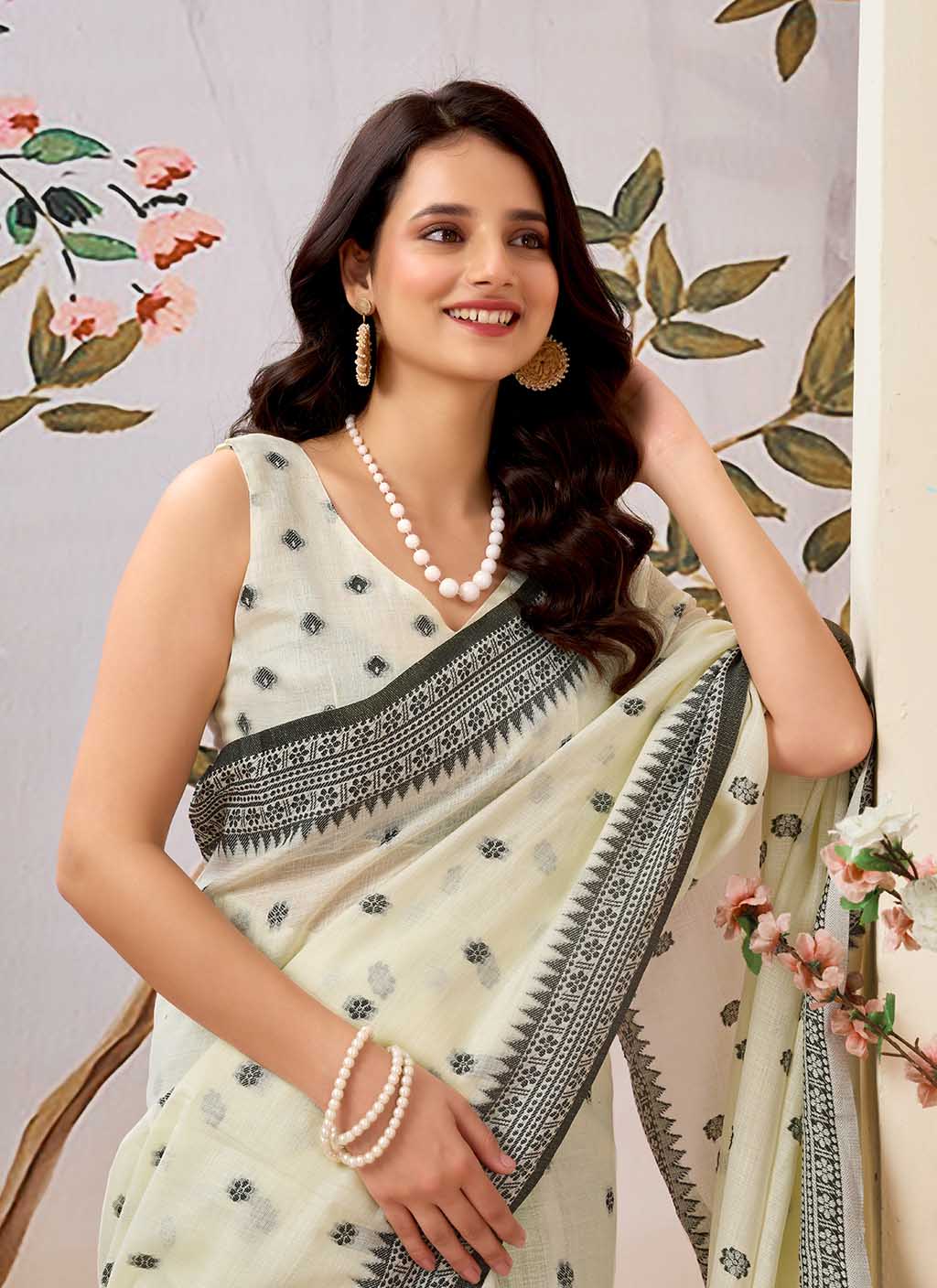 मुगा कॉटन साड़ी