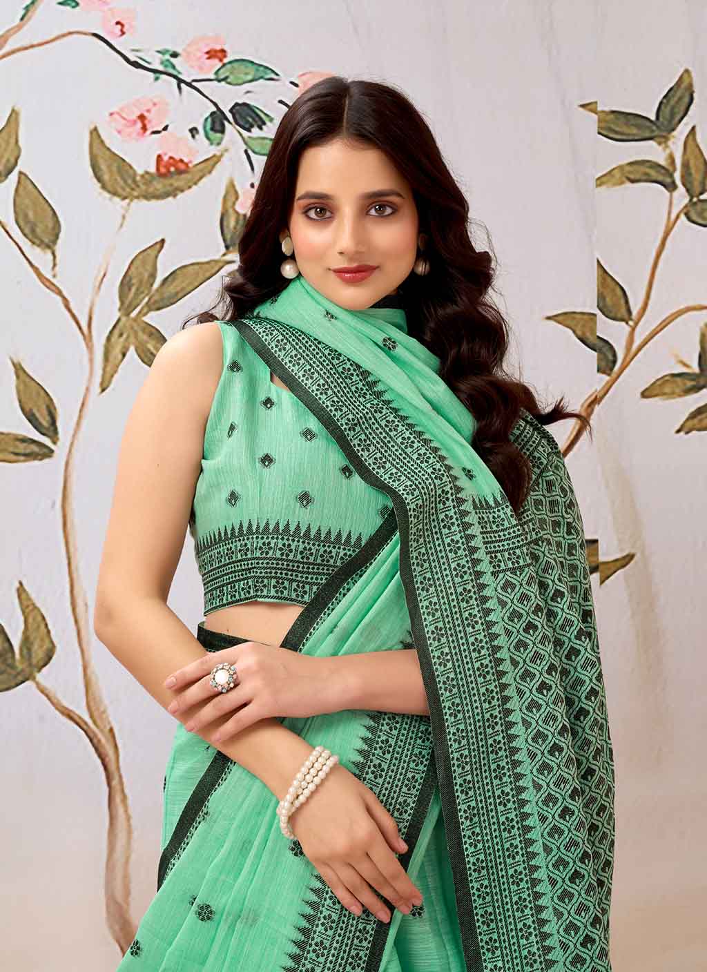 Eshwari Pure Linen Saree