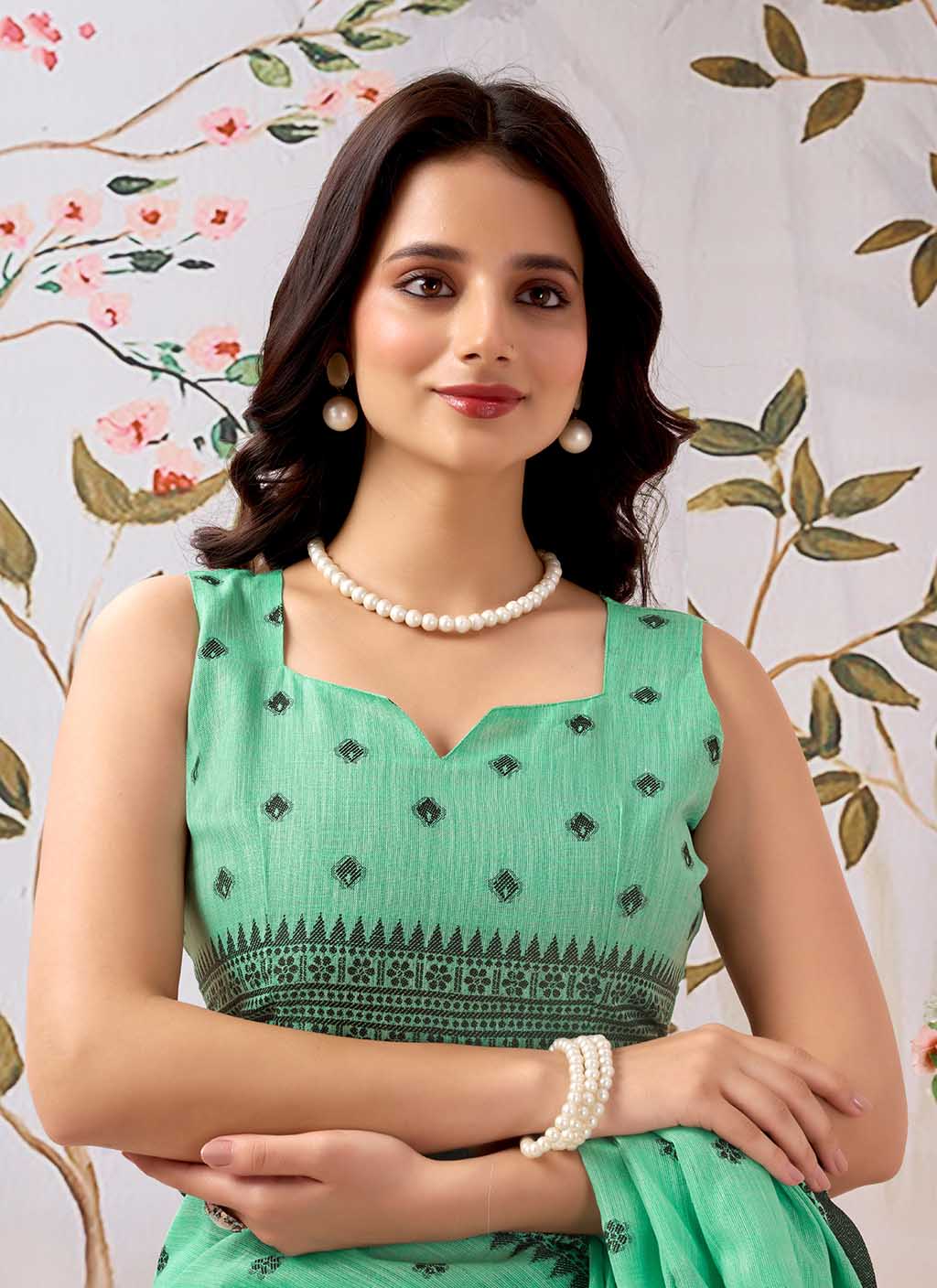 Eshwari Pure Linen Saree