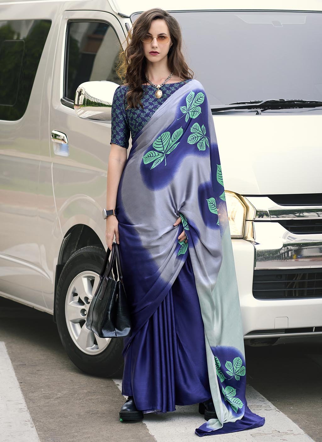 Dazzling (Saree) - Ranjvani Sarees