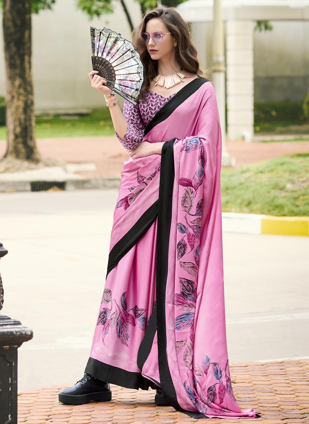 Dazzling (Saree) - Ranjvani Sarees