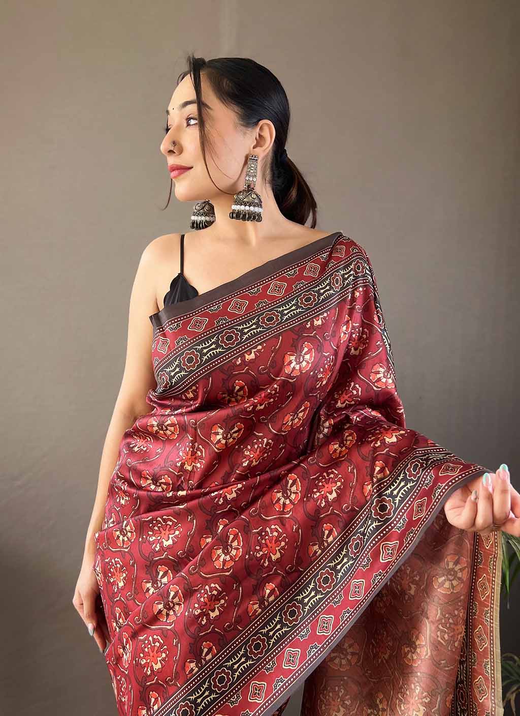 Kayra (Saree) - Ranjvani