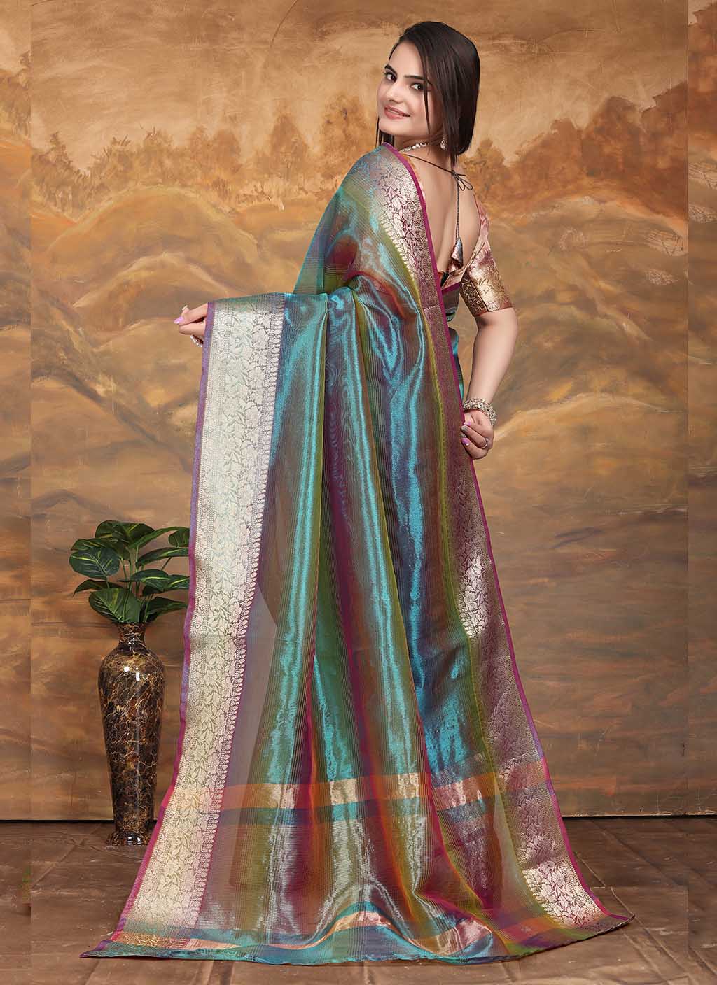 Radhika (Saree) - Ranjvani